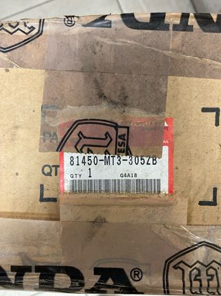 tapa maleta derecha honda st1100 pan european