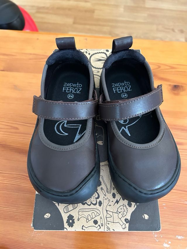 Aitana Rocker 24. Zapato Feroz.