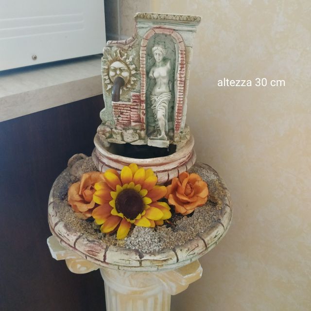 Piccola fontana ornamentale