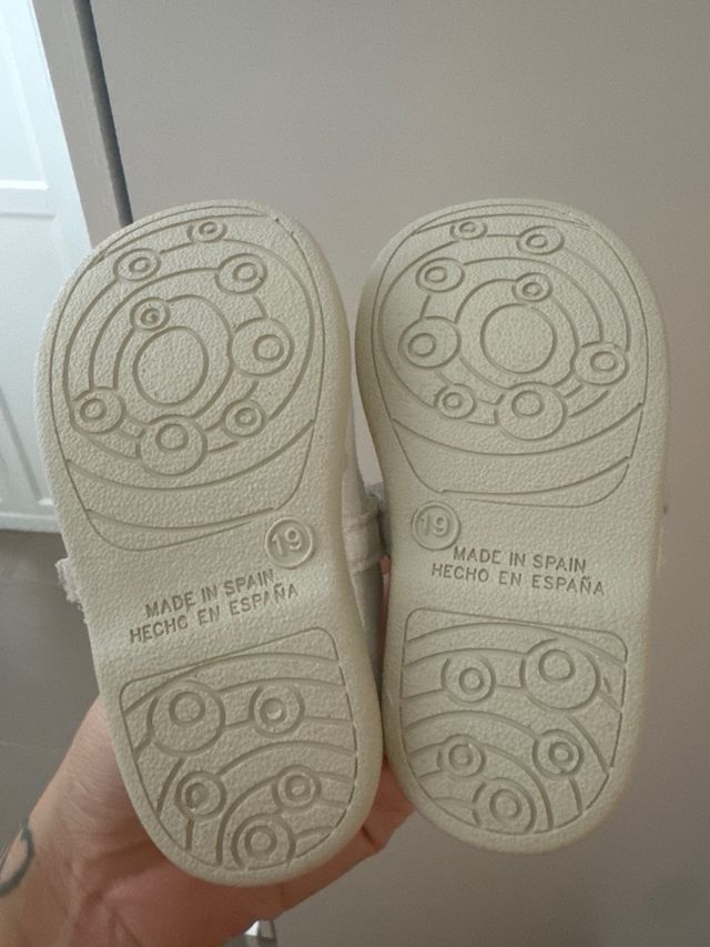 Zapatos bebe