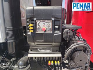 VOLVO FL 280 GRÚA HIAB 158 CAJA FIJA 18T EURO 6