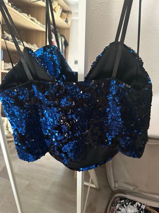 Top lentejuelas azul Zara