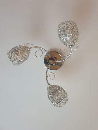 2 lámparas y 2 apliques de pared