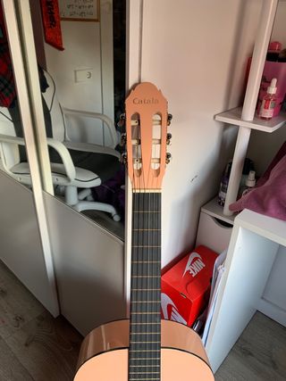 Guitarra clasica con funda