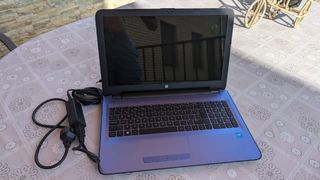 Portátil HP + Cargador original 