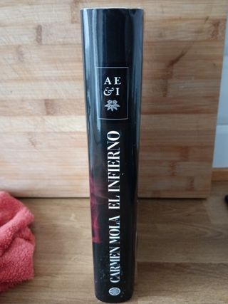 Novela El Infierno tapa dura