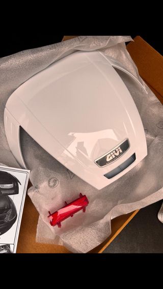 Tapa baul moto givi  BLANCO Yamaha std
