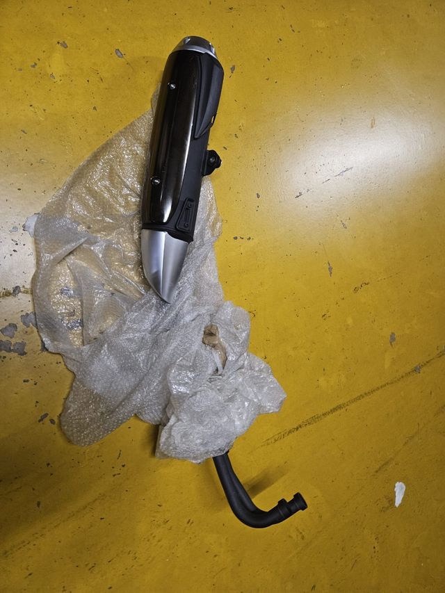 Tubo de escape Yamaha Tmax 530 año 2013