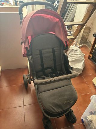 Carrito de bebe paseo marca asalvo rosa y gris