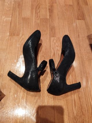 Zapato azul marino oscuro número 36-37