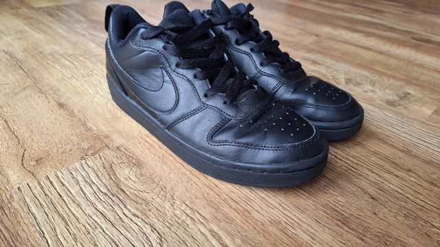 Nike Court Borough Low 37,5