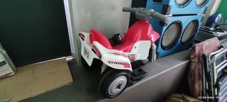 Trimoto infantil Tribike Fever electrica