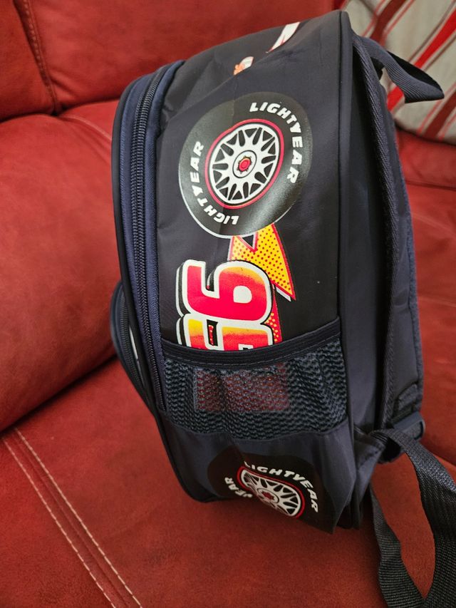 Mochila escolar infantil