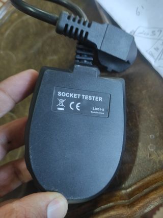 Comprobador de polaridad de fugas de voltaje RCD