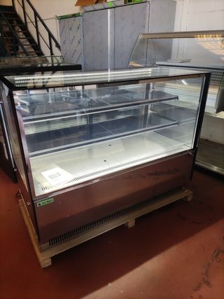 VITRINA REFRIGERADA PASTELERA NUEVA