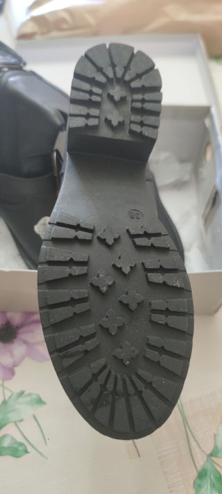 BOTINES DE MUJER ,LA MARCA NOSE