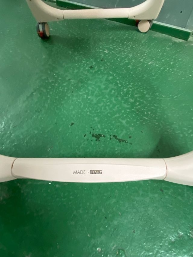 Trona bebé niña Peg-Pérego