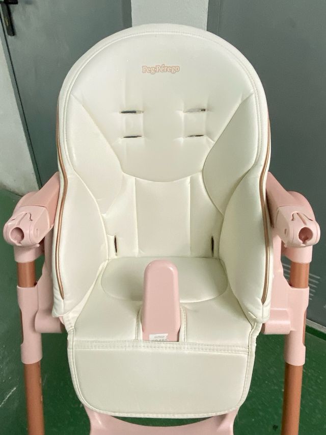 Trona bebé niña Peg-Pérego