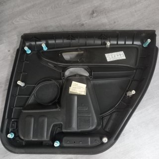 VOLVO XC90. PANELES INTERIORES PUERTAS
