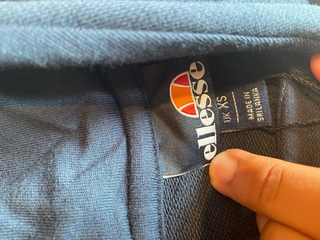 Sudadera ellesse, talla XS
