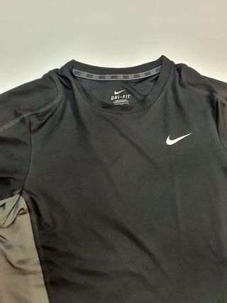 conjunto de camisetas