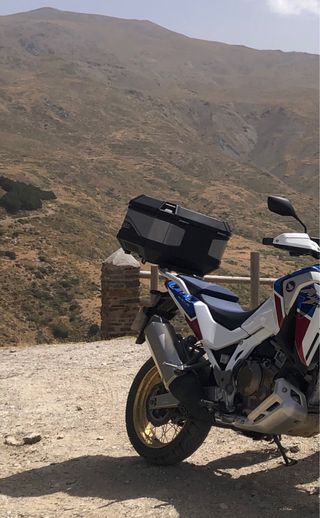 maleta trasera honda africa twin 1100