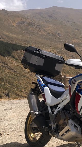 maleta trasera honda africa twin 1100