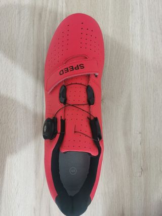 Zapatillas ciclismo rojas