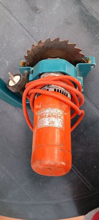 Sierra antigua Black & Decker