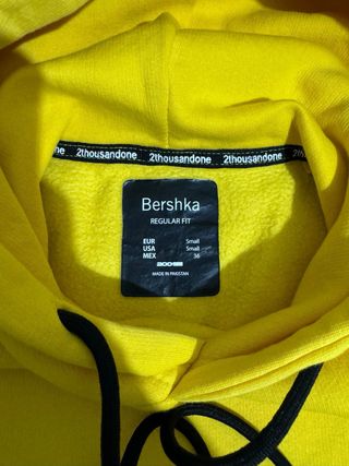 Sudadera amarilla Bershka