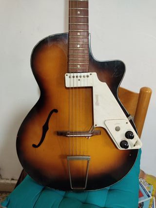 Chitarra Egmond Lucky 7 anni'60/70