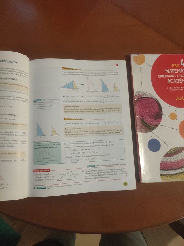 Libro matemáticas academiacas Anaya 4°