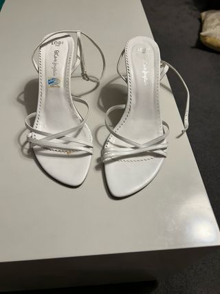 Sandalias de tacon blanco
