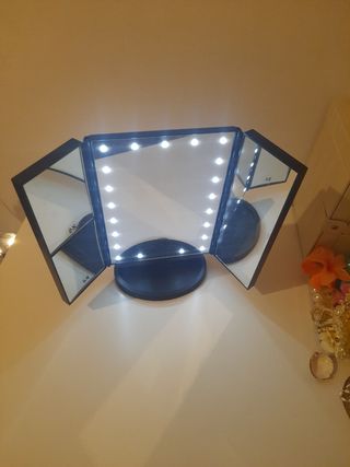 espejo tocador con luz para maquillaje