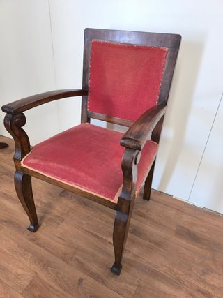 SILLA DE MADERA ANTIGUA COQUETA