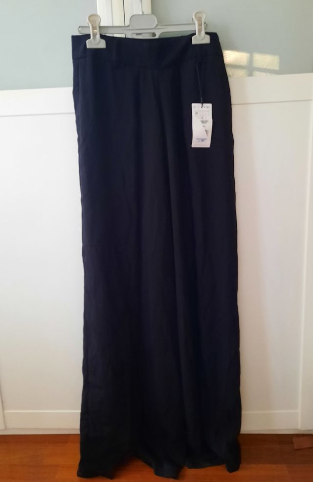 Pantalón ligero con aperturas Stradi