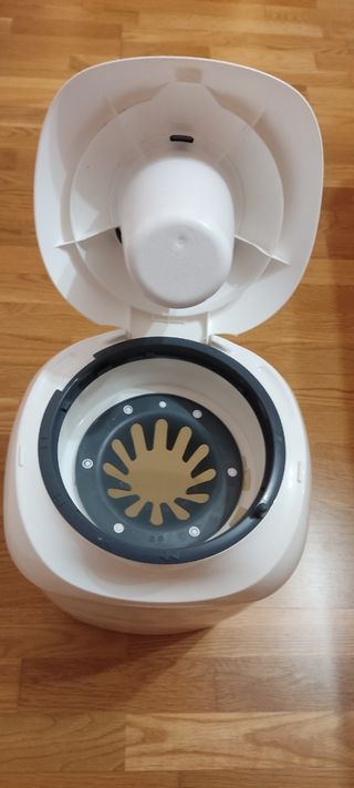 Cubo de basura pañales