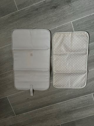 2 cambiadores portatiles de bebe