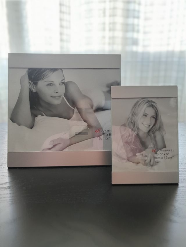 Portaretrato alumno y cristal  7 €