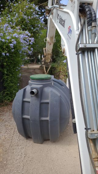 Piscinas. Vallas. Jardineria. Tierra vegetal...