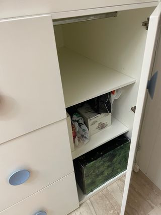 Composicion de 2 camas y cajonera