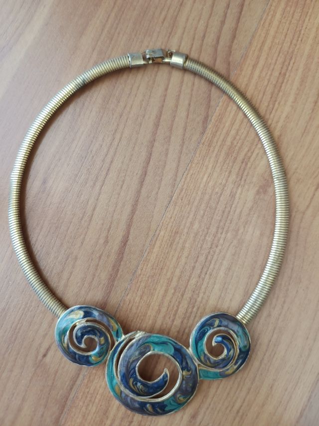 Collar fantasia vintage antiguo