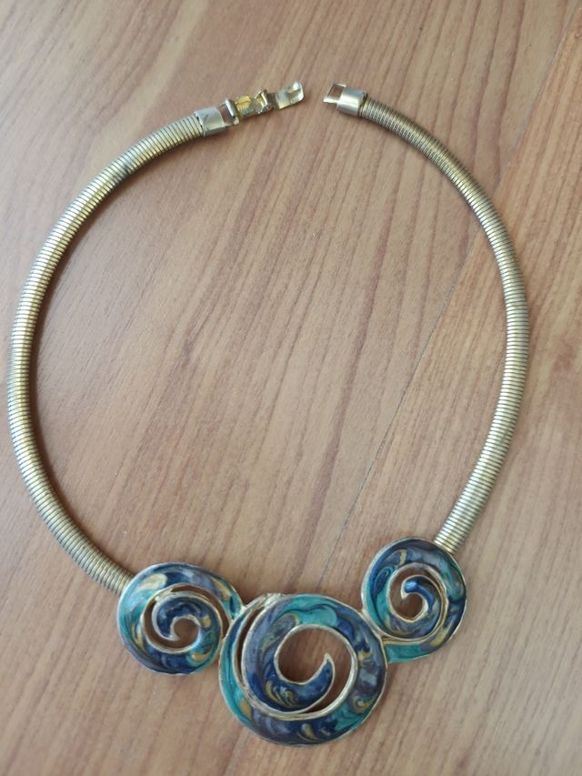Collar fantasia vintage antiguo