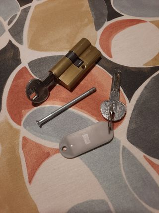 CERRADURA Bombín puerta 