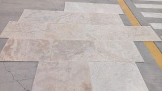 Plaqueta travertino 1,2