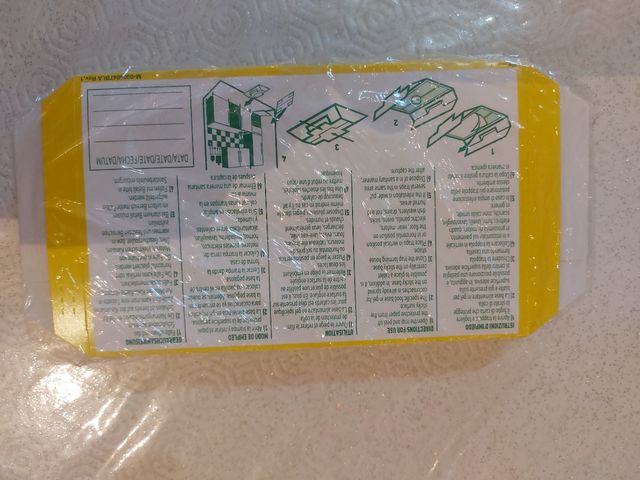 Trappola con collante x animali striscianti