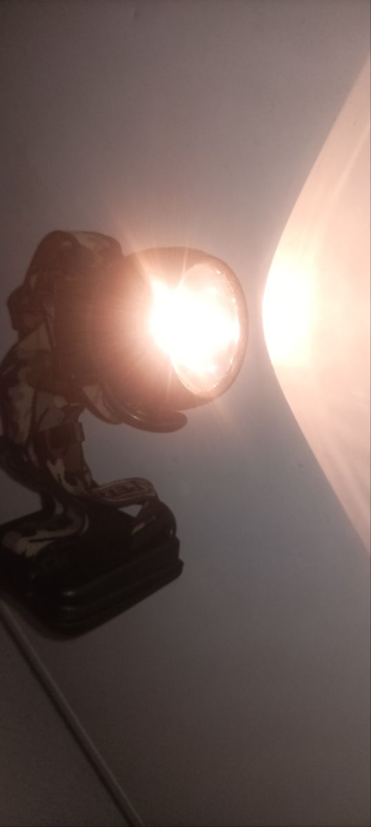 Linterna Petzl militar vintage 