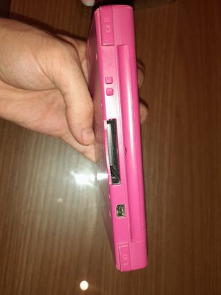 Nintendo DS con cargador