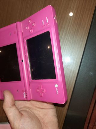 Nintendo DS con cargador