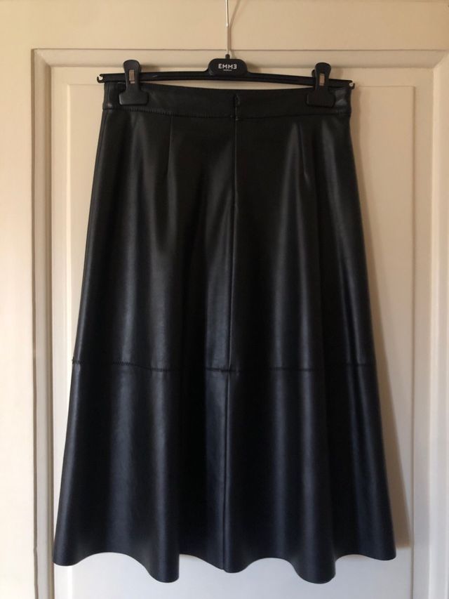 Gonna Pennyblack svasata in ecopelle nera